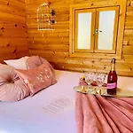Lykke Piscina Y Jardin By Deihu Experiences Апартаменты Бусанада
