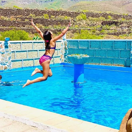 Lykke Sauna Piscina Y Jardin * Buzanada