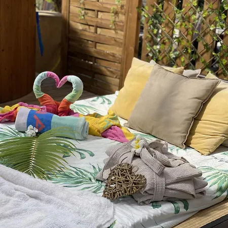 Lykke Sauna Piscina Y Jardin *