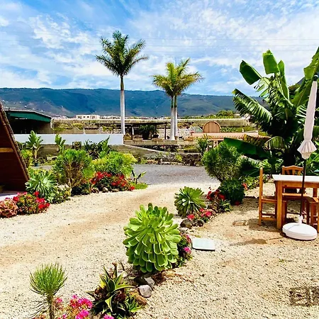 Lykke Sauna Piscina Y Jardin * Buzanada