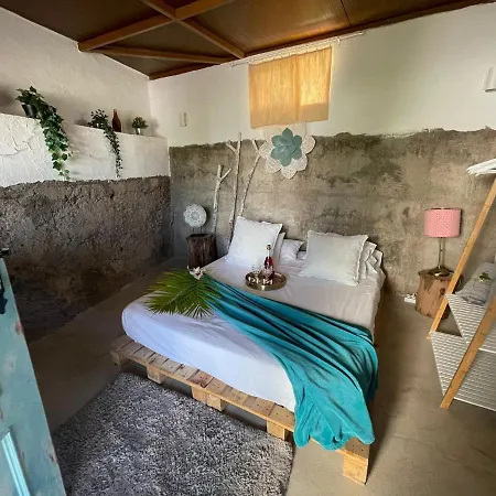 Lykke Sauna Piscina Y Jardin * Buzanada