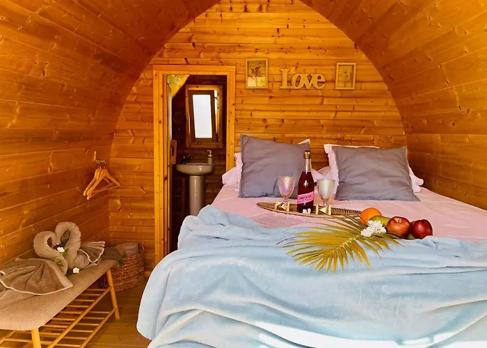 Lykke Piscina Y Jardin By Deihu Experiences * Buzanada