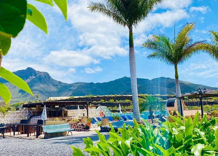 Lykke Piscina Y Jardin By Deihu Experiences *