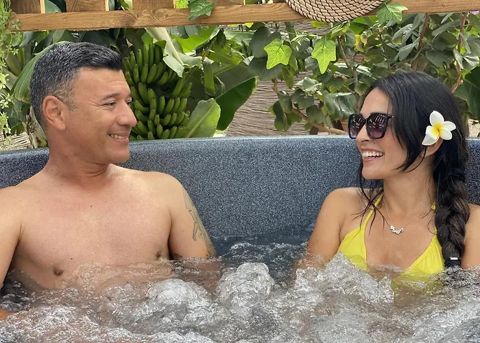 Lykke Piscina Y Jardin By Deihu Experiences Apartament