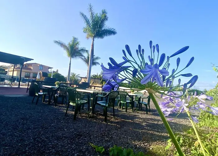 Lykke Piscina Y Jardin By Deihu Experiences *