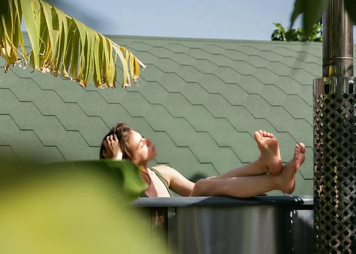 Lykke Piscina Y Jardin By Deihu Experiences *