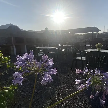 Lykke Piscina Y Jardin By Deihu Experiences アパート *