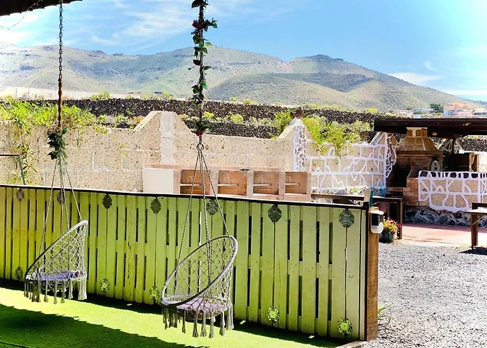 Lykke Piscina Y Jardin By Deihu Experiences Buzanada