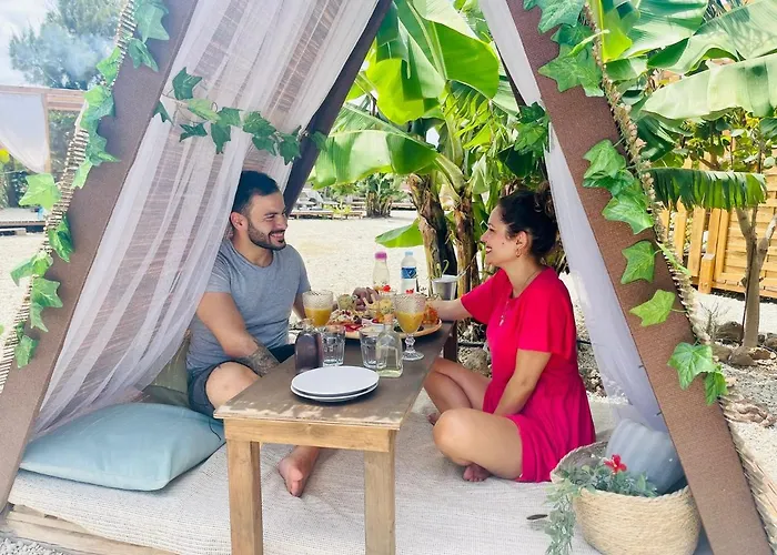 Apartment Lykke Piscina Y Jardin By Deihu Experiences