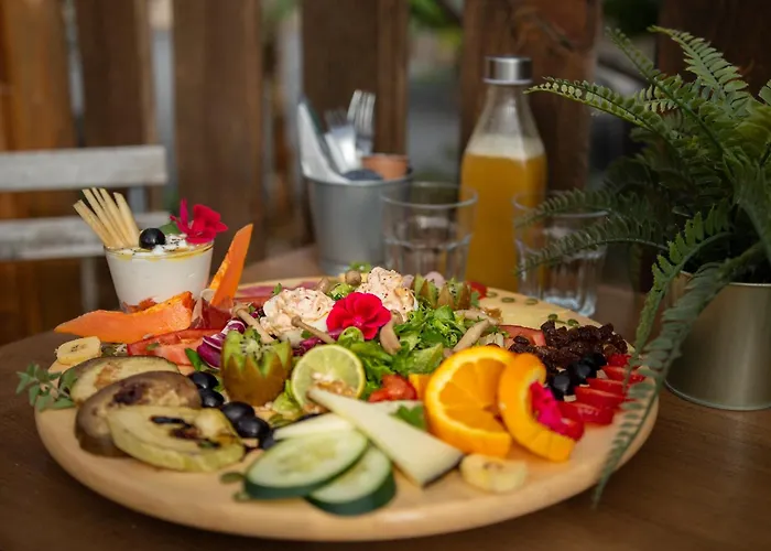 Lykke Piscina Y Jardin By Deihu Experiences Buzanada