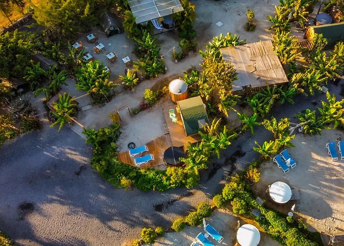 Lykke Piscina Y Jardin By Deihu Experiences *